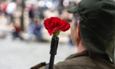 La Révolution des Œillets : un moment clé de l’histoire du Portugal